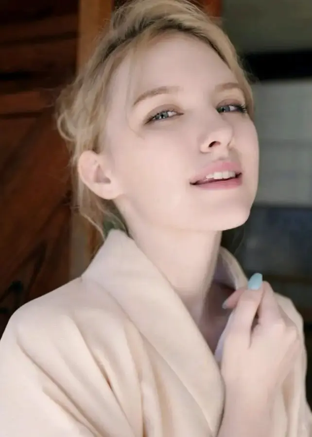 《麦乐迪马克斯Melody Marks女》极致唯美艺术盛宴_4K超清未删减《Melody Marks女》全季免费在线看-VS影视独家放送