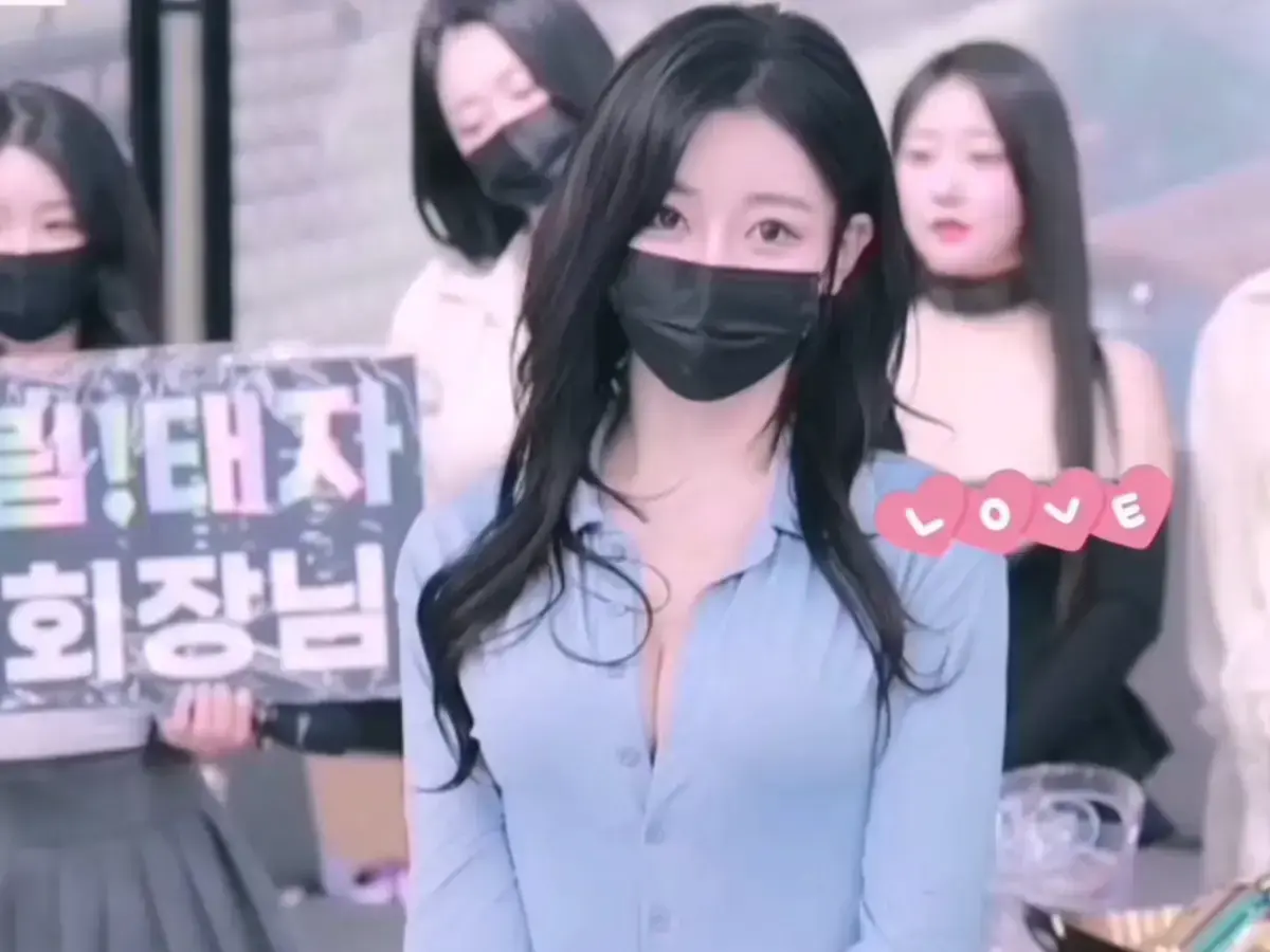 《韩国女团热舞》- 韩国BJ舞团热舞无删减 - 《BJ女团全员卸甲小黑屋》1080P高清免费无广告第五季完整版