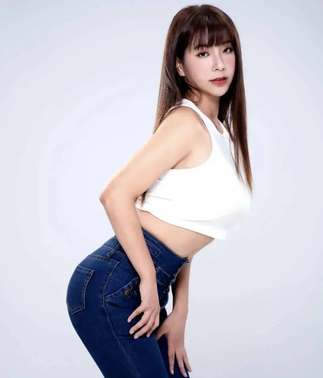 台湾《吴梦梦》高清无删减免费在线观看-吴梦梦全集完整版系列高清中字夸克网盘极速下载