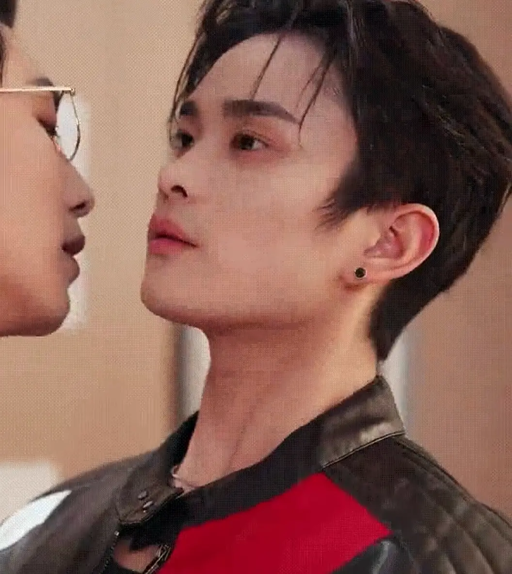 《诱他失控》无删减高清全集在线观看-2025双男主爱情剧_耽美剧《诱他失控》HD1080P免费播放-星空影院完整版