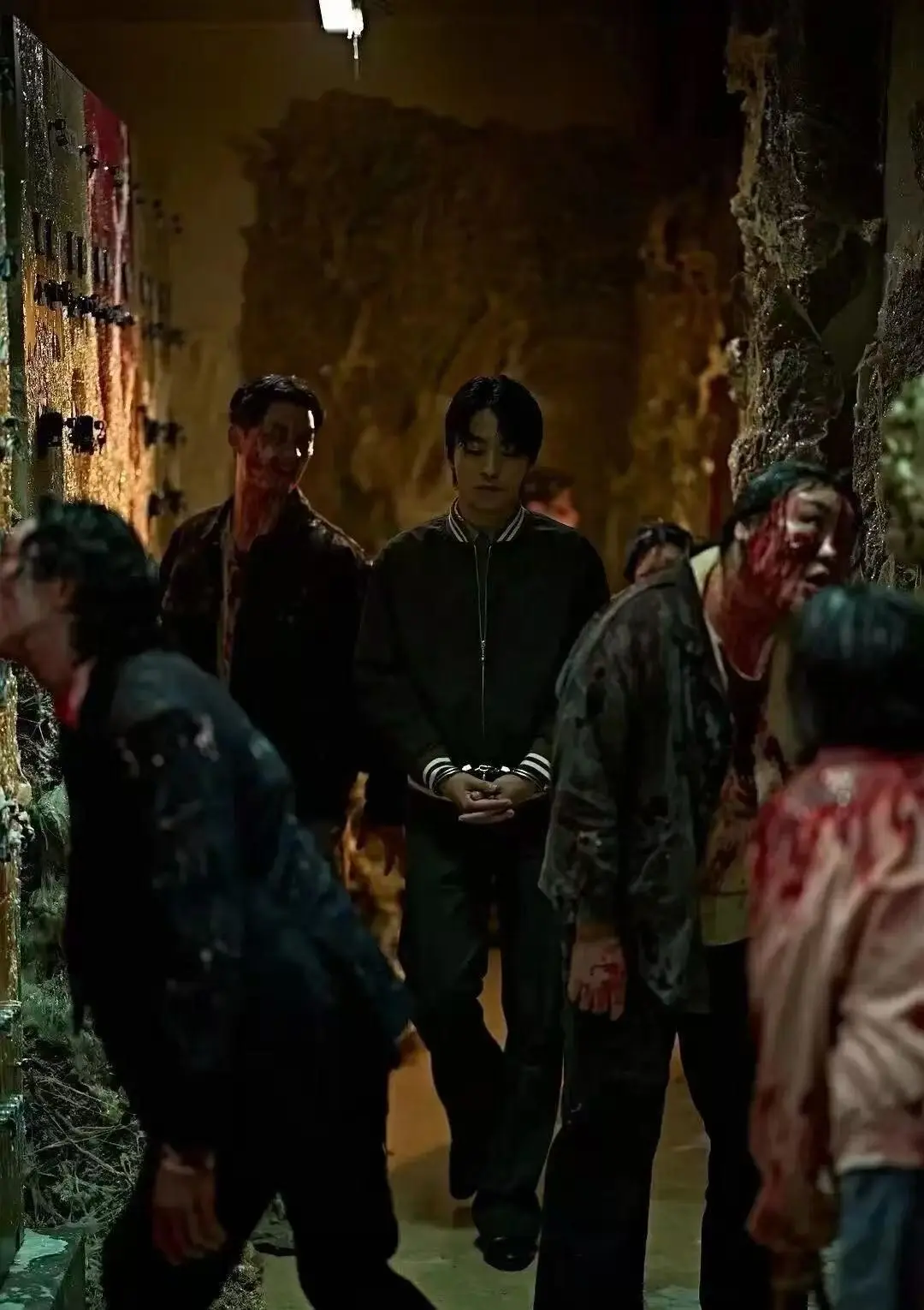 韩国热门电影《群体》免费在线观看_《群体》HD中字流畅播放_《群体》电影详情全揭秘-影视宝库