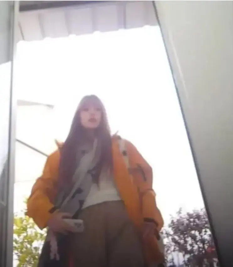 《抖音木木》木木同学岛遇写真，畅享海岛度假风 - 少女与海风共筑夏日少女梦 - 高清完整版百度网盘获取 - 再赏《抖音木木》