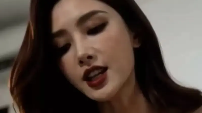 近期黑马短剧《胖哥的传奇人生》全网火爆，胖哥手握本事闯荡江湖逆风翻盘，女主纷纷沦陷，1 - 8集全集无删减！