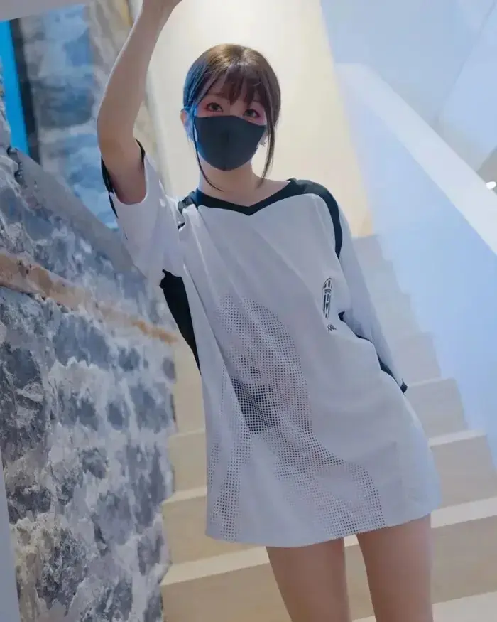 2025超火短剧《玩偶姐姐HongKongDoll夏日回忆》全集无删减在线播放，HD1080P高清画质免费看，就在VS影院