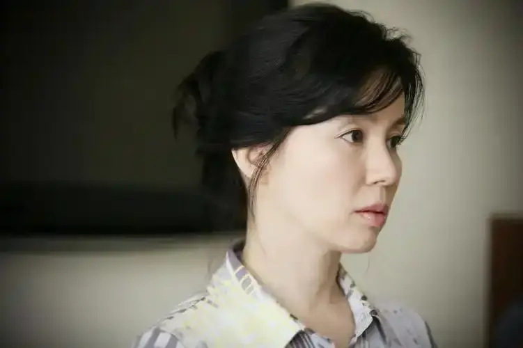 《密爱》未删减1080P高清完整版 - 韩国情感大作免费在线观看 - 极速影院纯净直达 - 密爱中每一次靠近都是毁灭与救赎的交织