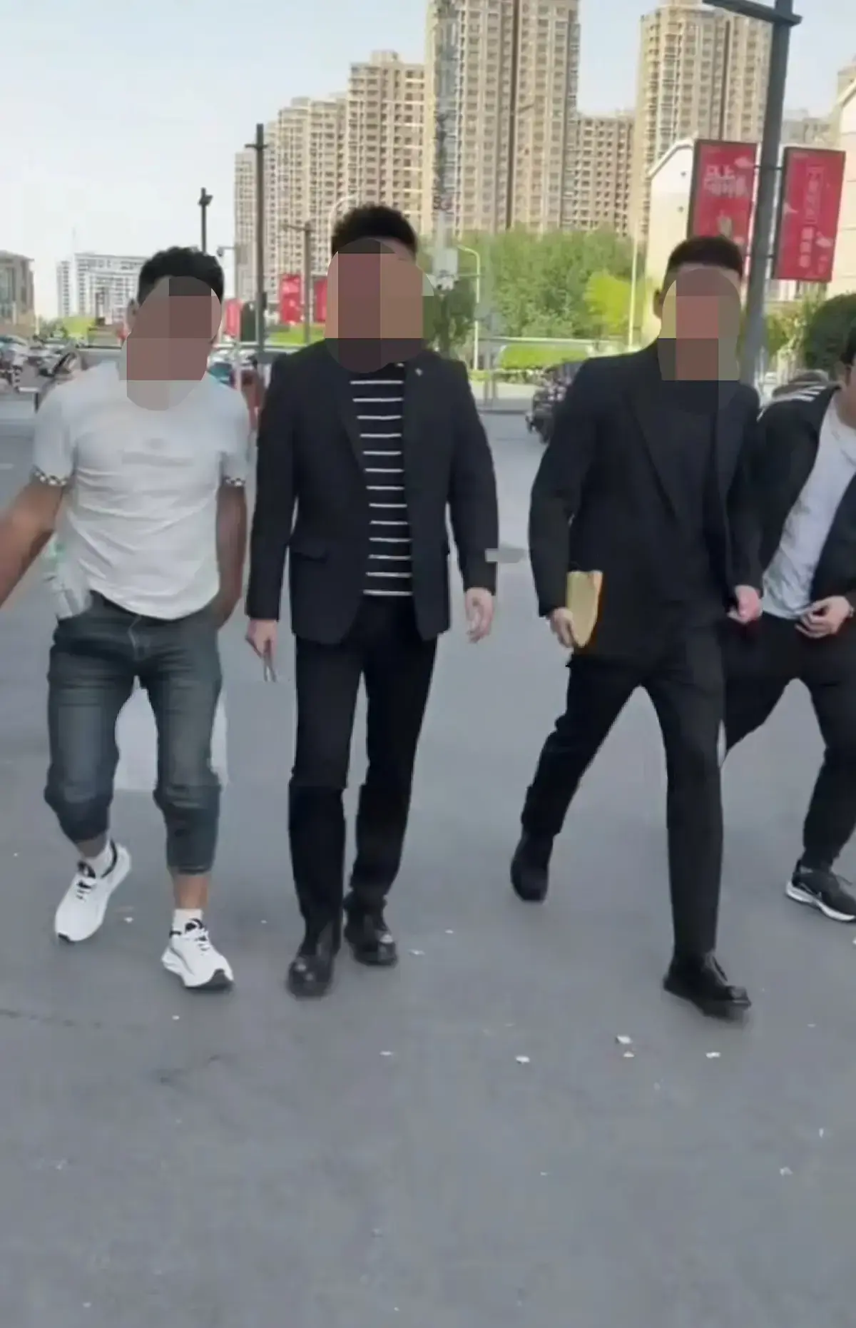 《宁夏漠南尚军马军马林网红事件》独家揭秘全程1080P高清视频免费在线观看完整版-宁夏网红尚军马军马林事件最新进展追踪，原视频超清播放-此网红事件来龙去脉高清在线看引发关注