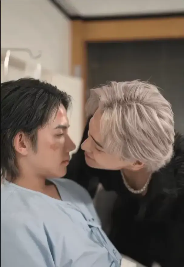 《老鼠爱上猫》-全网同步泰系双男主剧-全53集完结-1080P高清泰语中字-无删减资源-腹黑猫鼠CP上演禁忌之恋-老鼠爱上猫免费观看