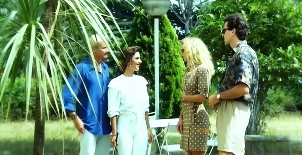 《热浪中的赛伦》全集高清无删减-意大利电影中文版在线看-电影级影像捕捉阳光质感-纯净界面拒绝广告打扰