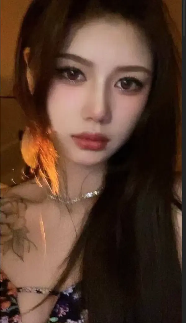 《丽枫酒店前台钟佩琪》视频资源夸克百度云网盘免费下载-星辰影院