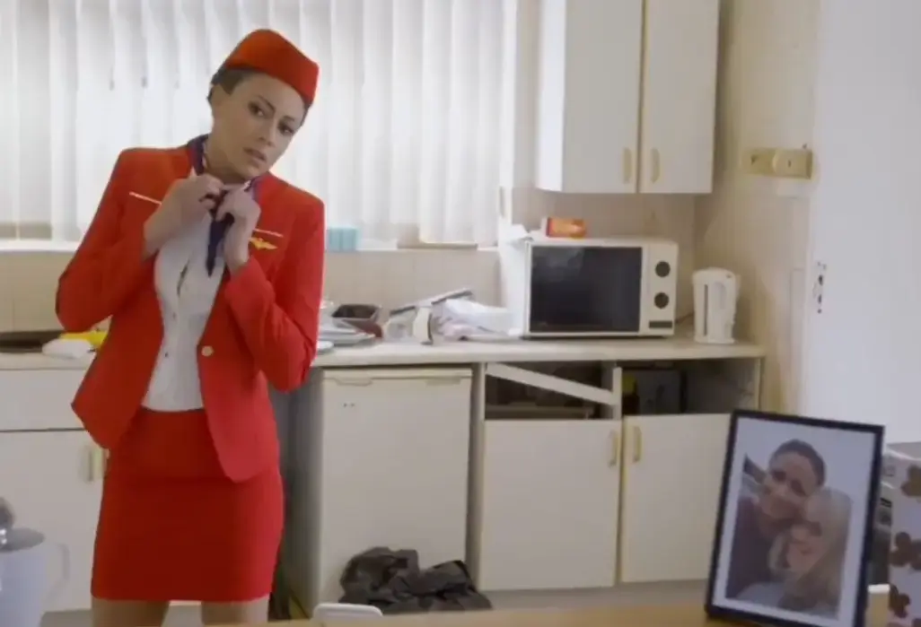 《法国空姐2017》免费在线看高清1080P全集无广告原声-《法国空姐2017》未删减完整版多语言字幕