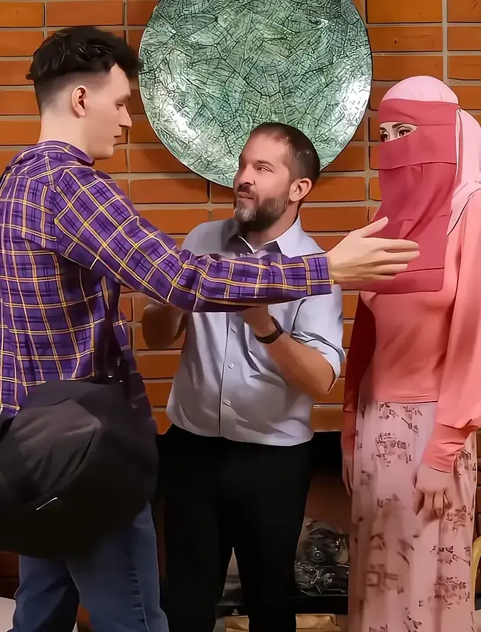 《Hijab mylfs》相关资源图片