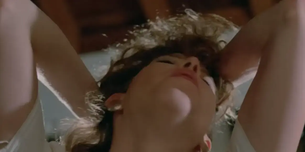 熬夜必看！-《美丽小蜜桃4》欧美电影免费在线播放-1080p高清无删减-《美丽小蜜桃》全季夸克网盘资源