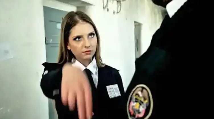 法国电影《高压监狱》未删减版HD高清免费在线播放_《高压监狱》完整版在线观看手机免费播放_策驰影视