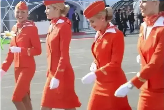 《法国空姐》相关资源图片