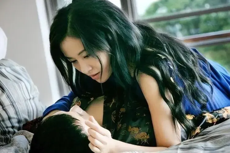 金牌影视携手VS影视网，韩国电影《嫂嫂情事》未删减版高清在线观看 - 韩国电影《嫂嫂情事》全片无广告流畅观影