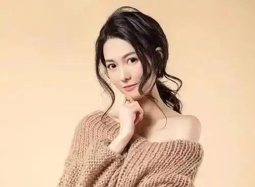 探秘海角大神披风少年神秘事件，免费在线观看
