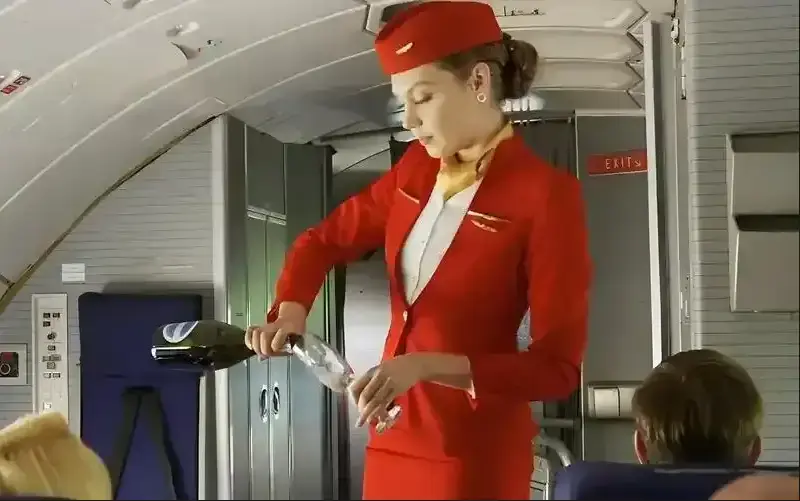 免费畅享《法国航空》-法国电影原声中文字幕在线播放_经典法国电影《法国航空》HD高清无广告在线看-热门影院